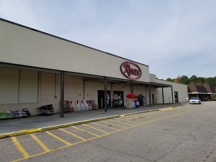 Roses Discount Store 0