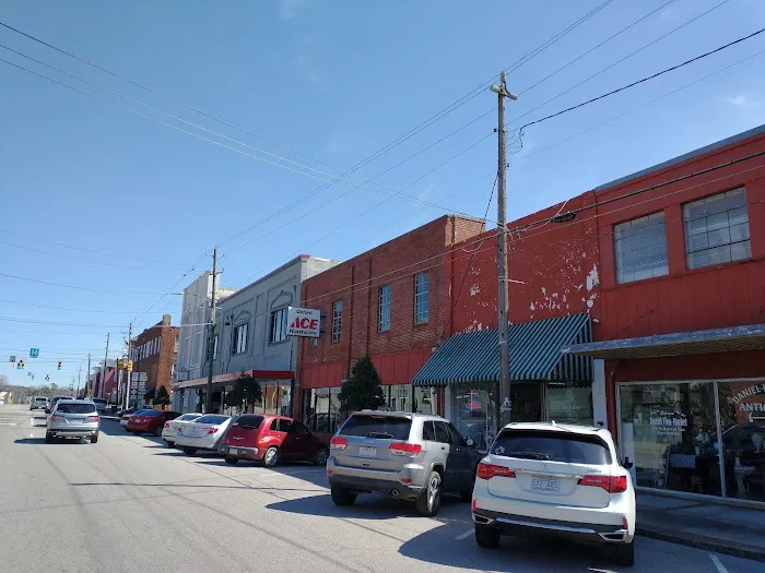 Oxford Ace Hardware 3