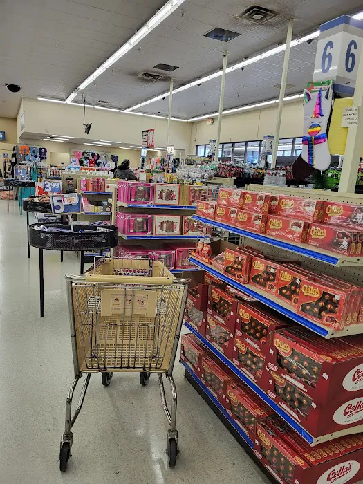 Roses Discount Store 3