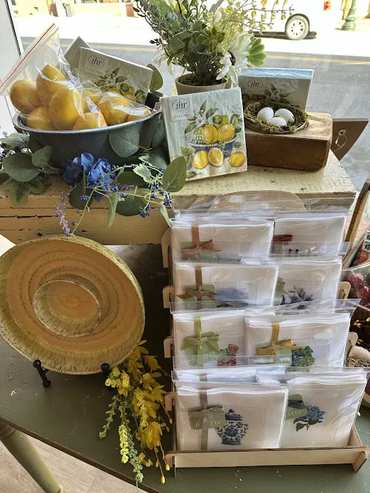 The Mercantile and Vintage Market 0