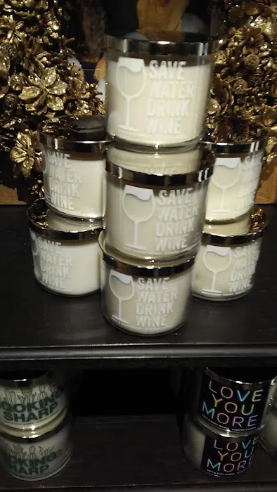 The White Barn Candle Co. 7