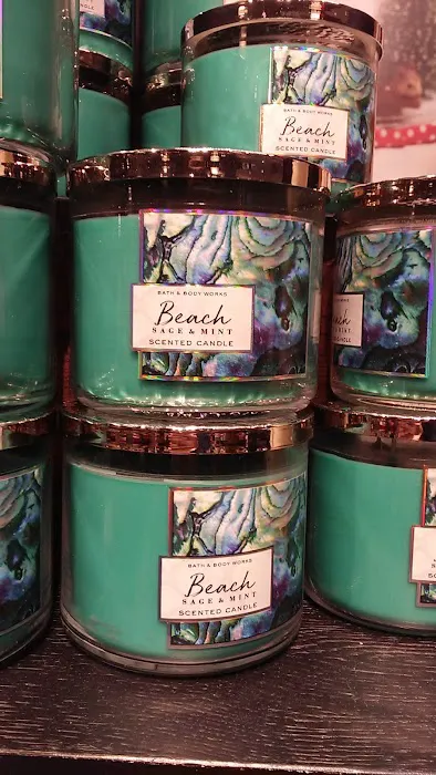 The White Barn Candle Co. 5