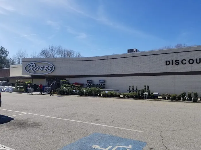 Roses Discount Store 7
