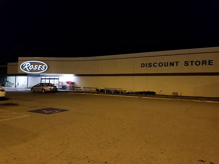 Roses Discount Store 4