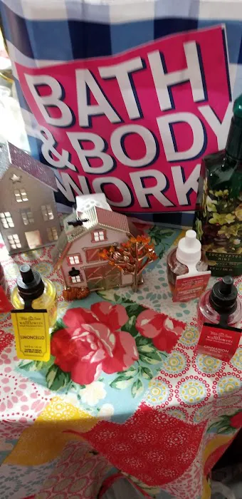Bath & Body Works 1