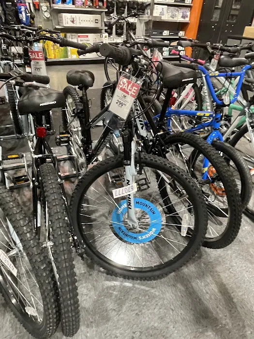 DICK'S Sporting Goods 4