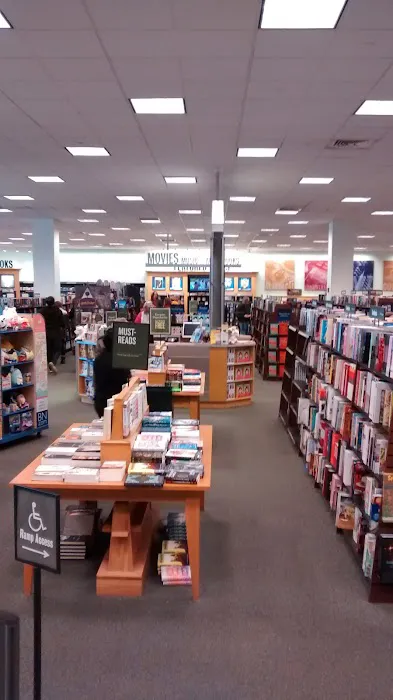 Barnes & Noble 1