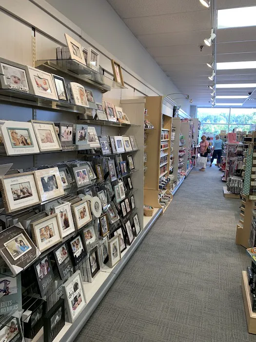 Banner's Hallmark Shop 0