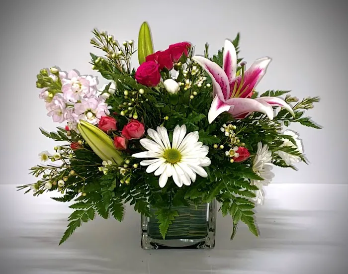 Forest Flowers & Gift Gallery, LLC 6