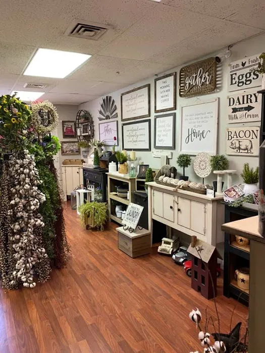Nannys Prims and Decor 3