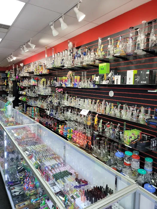 Ronnie's Huff & Puff Smoke Shop 0