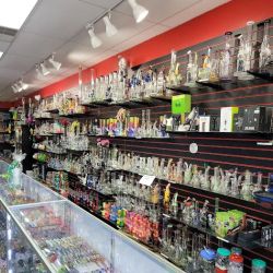 Ronnie's Huff & Puff Smoke Shop ico