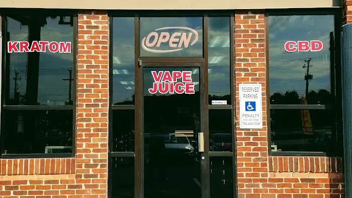 Ronnie's Huff & Puff Smoke Shop 6