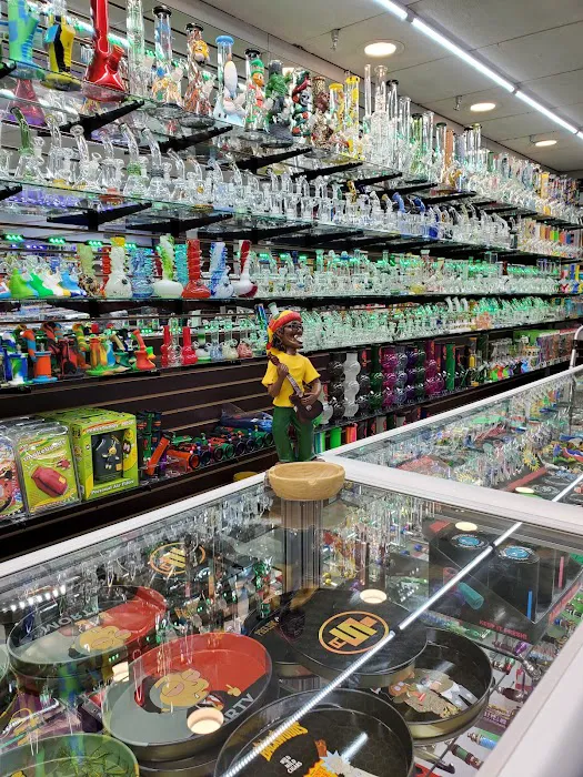 TOBACCO HUT & VAPE (with Drive-thru Window) 0