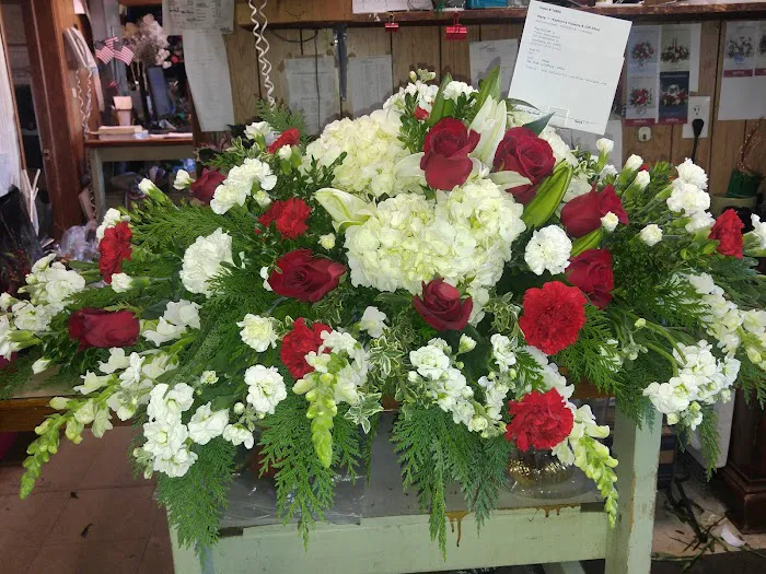 Kathryn's Flower & Gift Shop 3