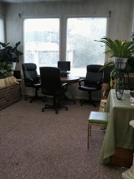 Kathryn's Flower & Gift Shop 4