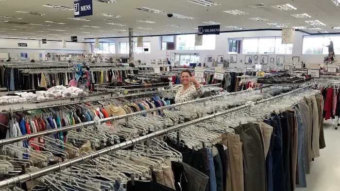 Goodwill Store and Donation Center 6