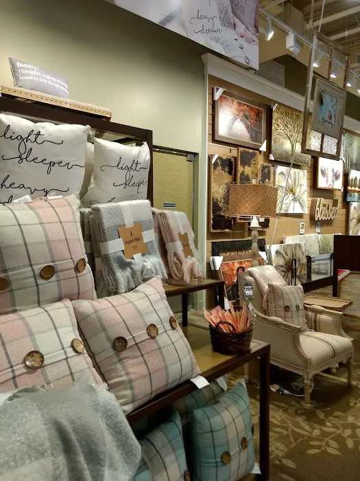 Kirkland's Home 0