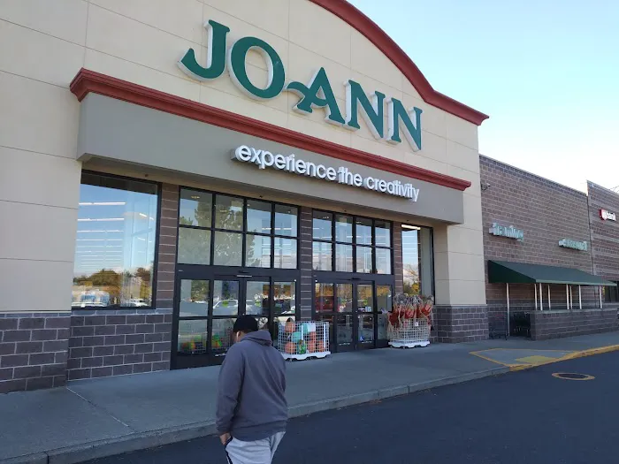JOANN Fabric and Crafts 1