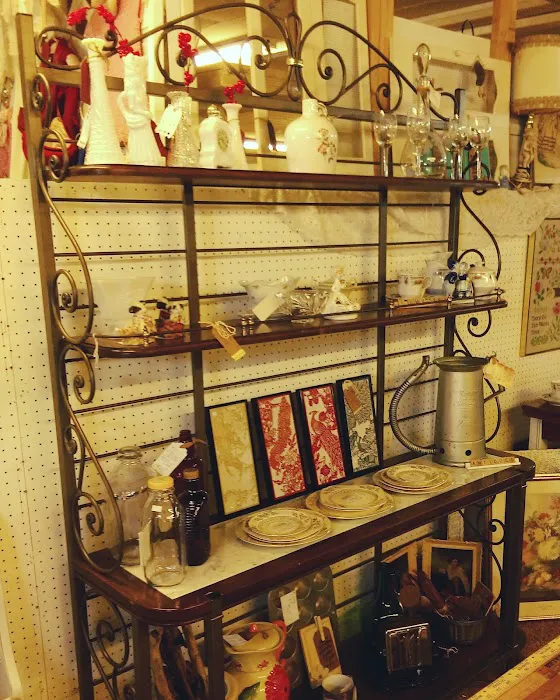 3rd Street Antiques 7