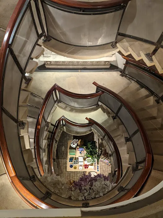 Anthropologie 9