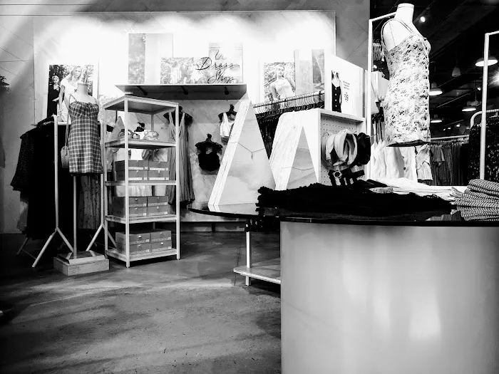 Urban Outfitters 9