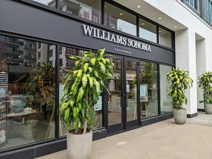 Williams-Sonoma 0