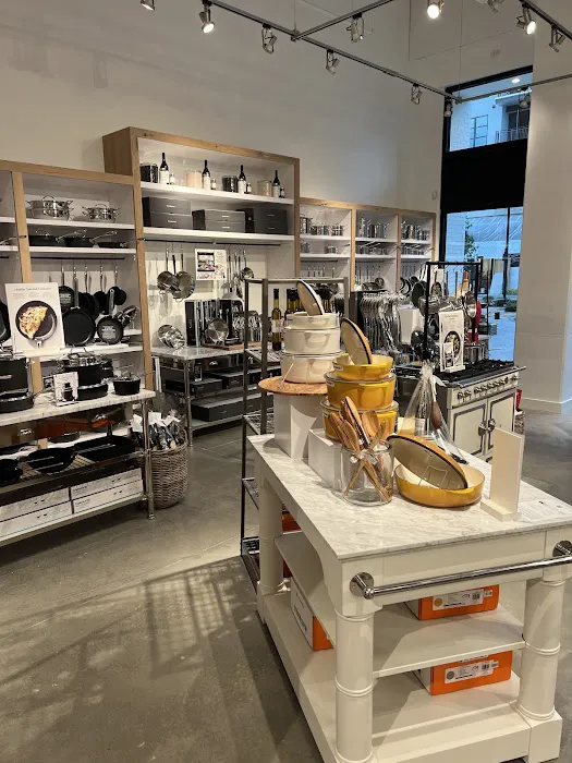 Williams-Sonoma 6