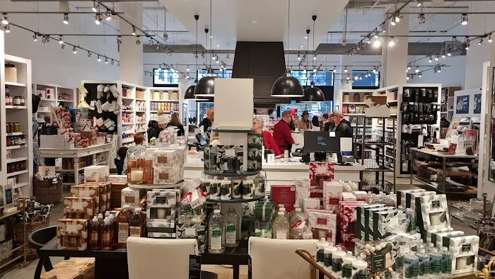 Williams-Sonoma 3