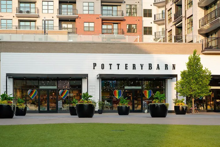 Pottery Barn 0