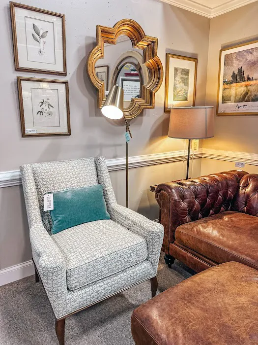 Petersons' Consigning Design 0