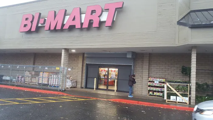 Bi-Mart Membership Discount Stores 5