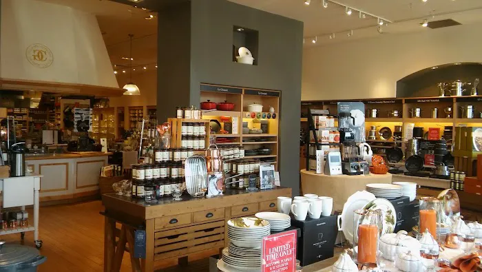 Williams-Sonoma 7