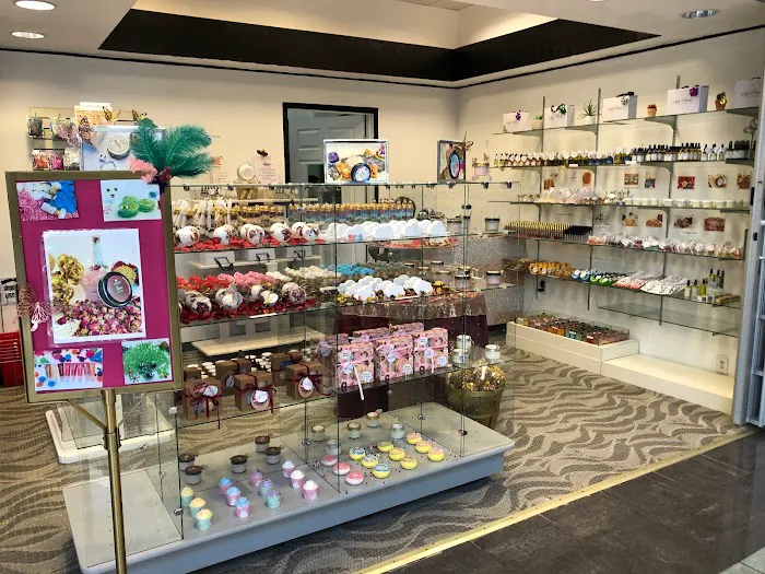 Soft Petalz Organic Cosmetics LLC 6