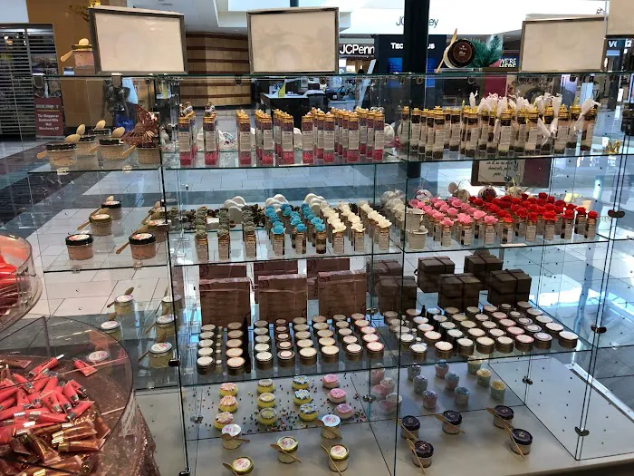 Soft Petalz Organic Cosmetics LLC 4