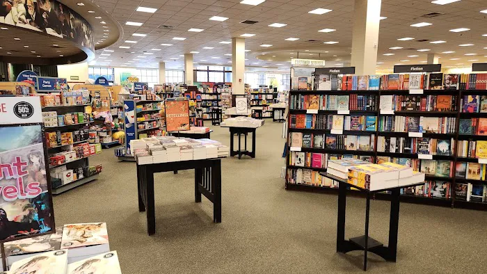 Barnes & Noble 3