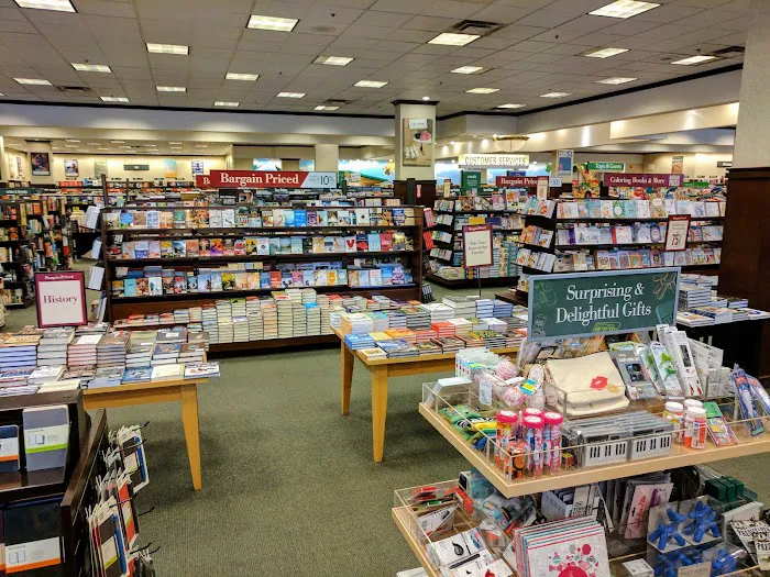Barnes & Noble 7