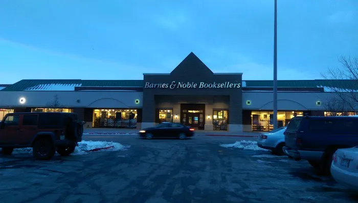 Barnes & Noble 8