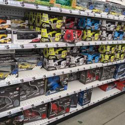 Five Below ico