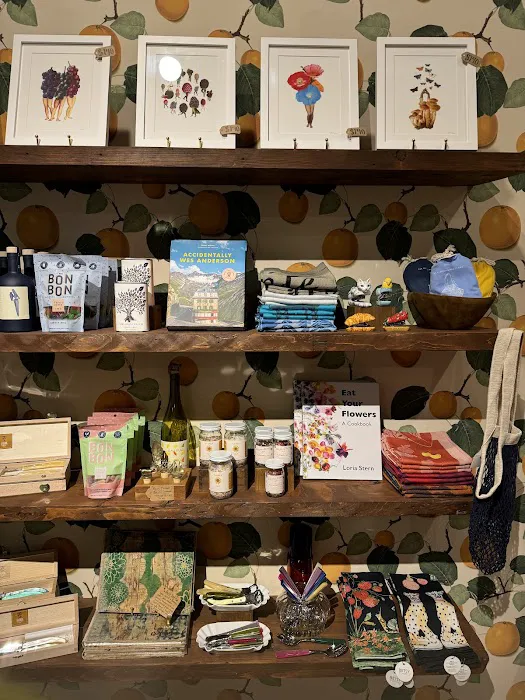 Cadeau Boutique - South End 3