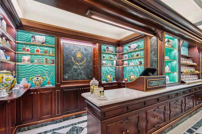 Officina Profumo-Farmaceutica di Santa Maria Novella 4