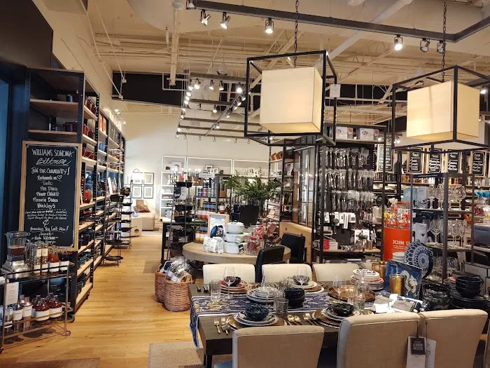 Williams-Sonoma 4