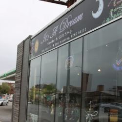 It's A Dream Smoke Shop ico