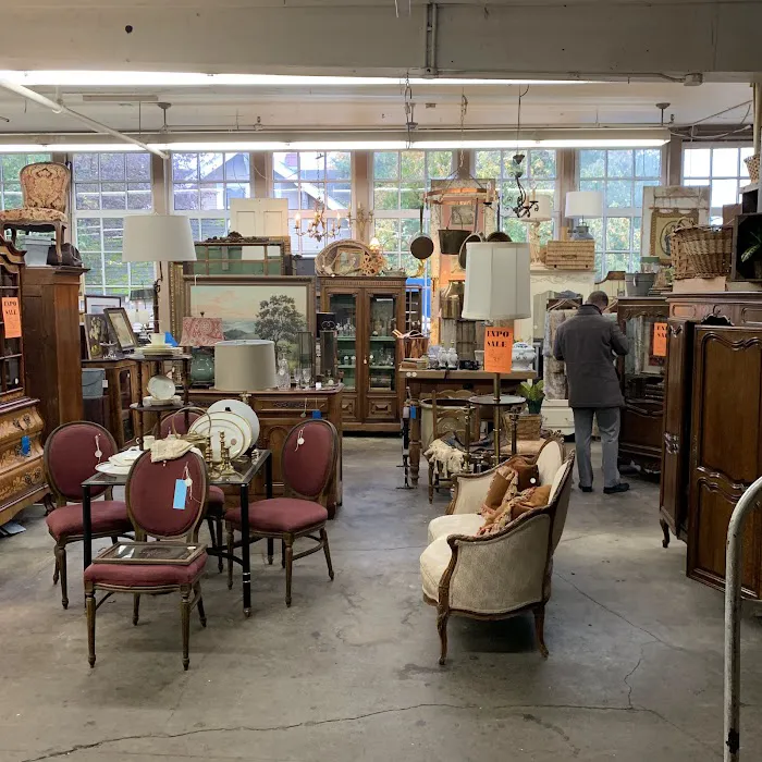 Monticello Antique Marketplace 7