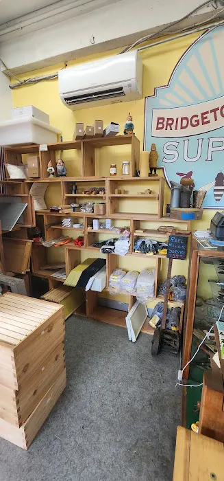 Cully Farm Store 4