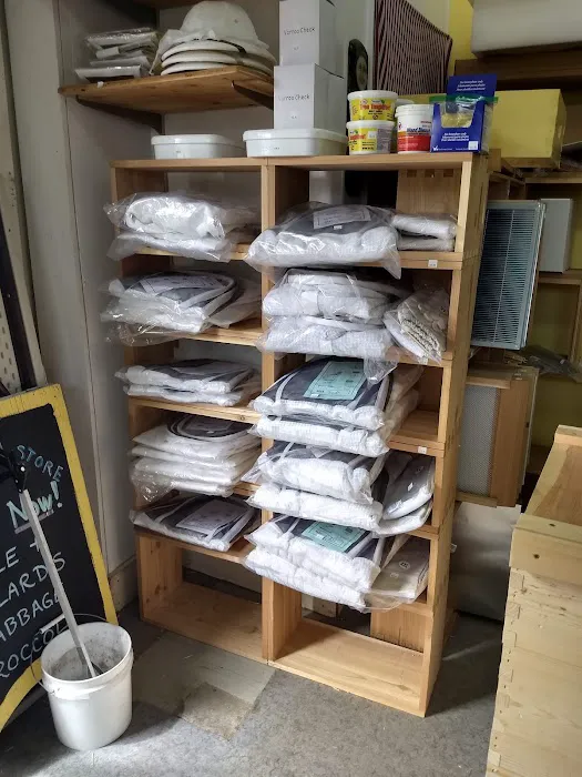Cully Farm Store 3