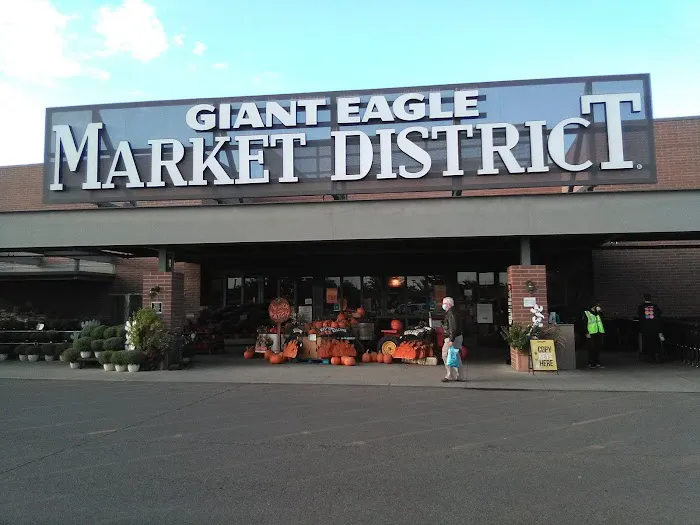Market District Supermarket 3