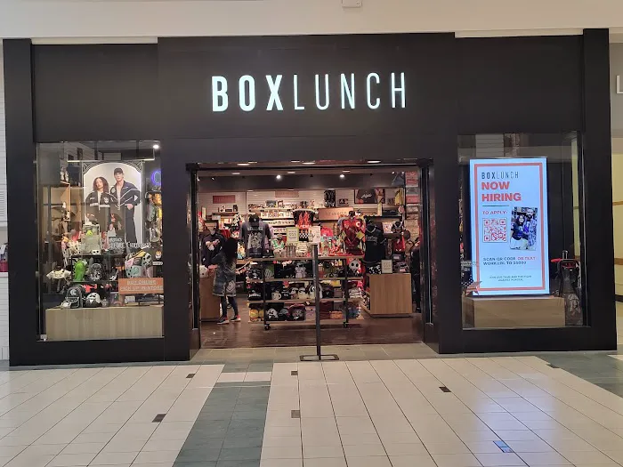BoxLunch 2
