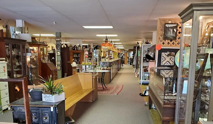 South Tacoma Antique Mall 5