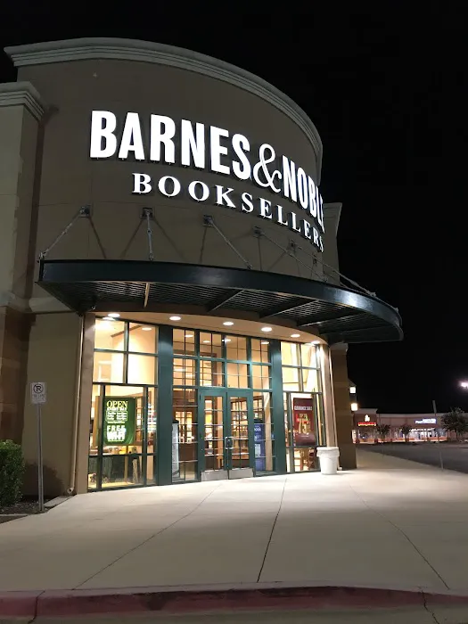 Barnes & Noble 6